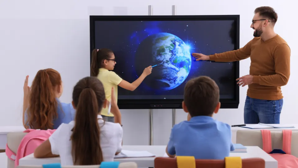 metode belajar interaktif artinya apa